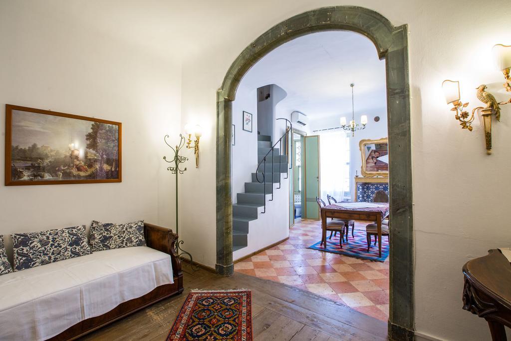 Le Camerine Water Front Apartment